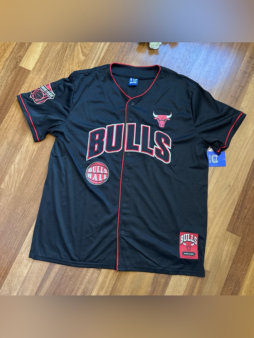 New with tags Chicago Bulls Black and Red Button-Up Jersey Shirt